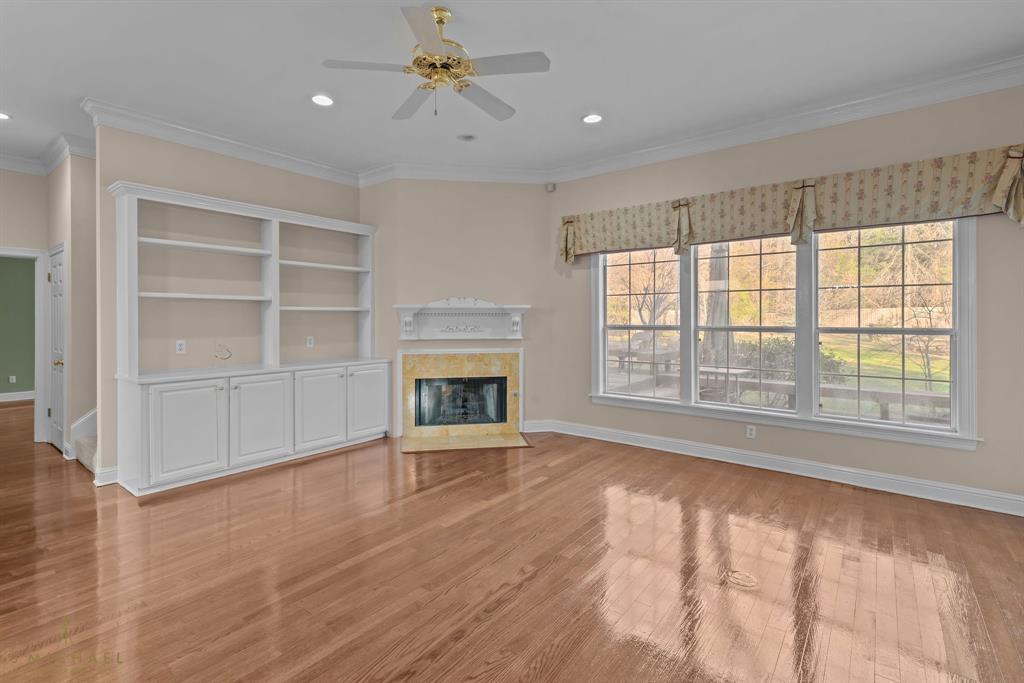 11225 Magnolia Glen Property Photo 9