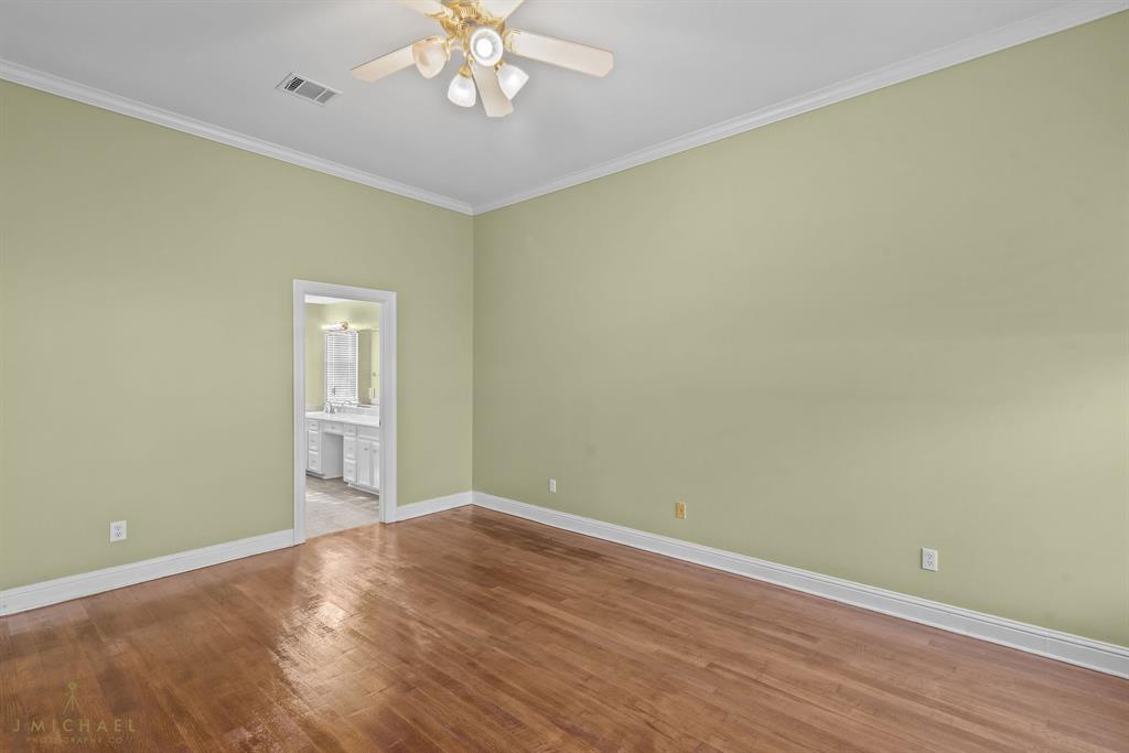 11225 Magnolia Glen Property Photo 23
