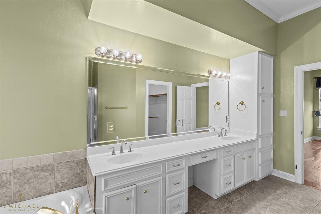 11225 Magnolia Glen Property Photo 25