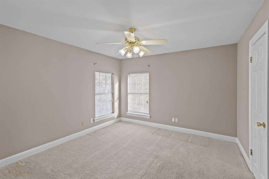 11225 Magnolia Glen Property Photo 33