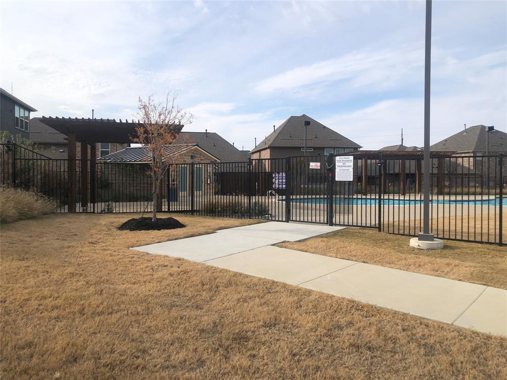 1904 Wrangler Circle Property Photo 13