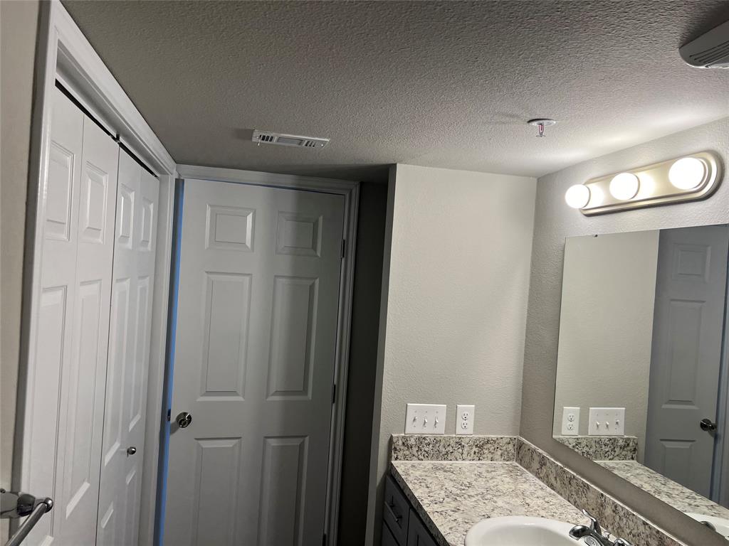 6108 Abrams Road 225 Property Photo 14