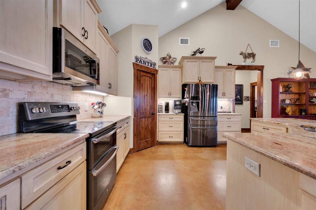 751 Sullivan Road Property Photo 12