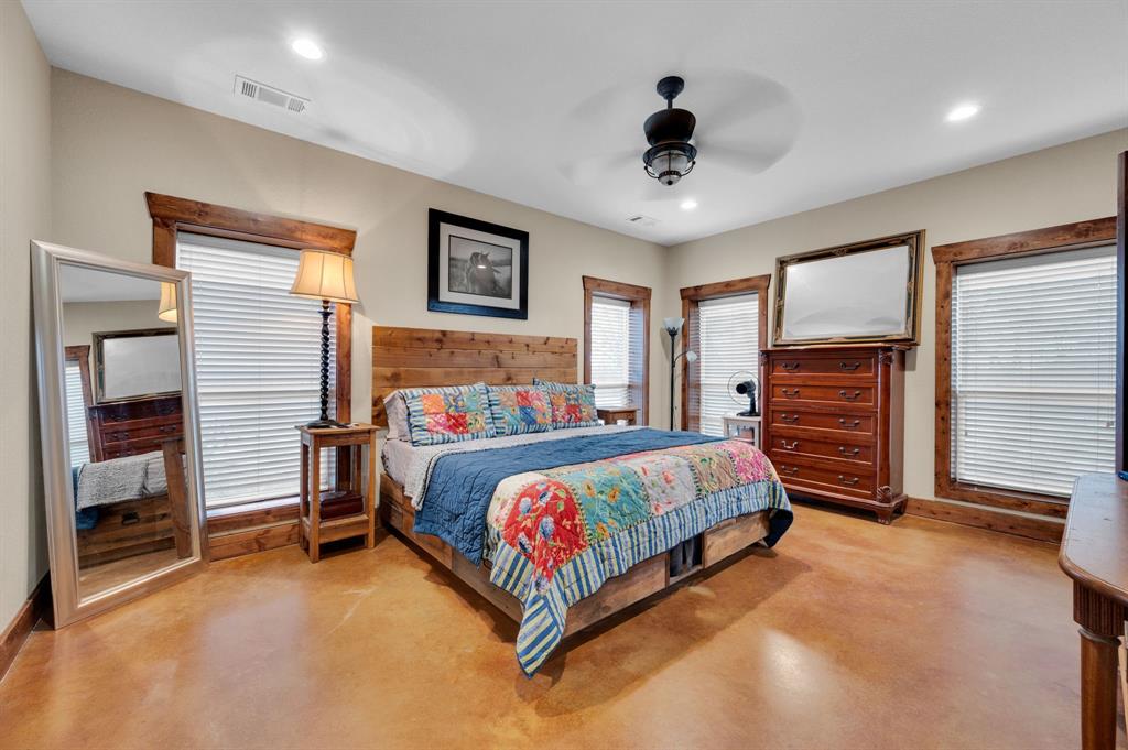 751 Sullivan Road Property Photo 15