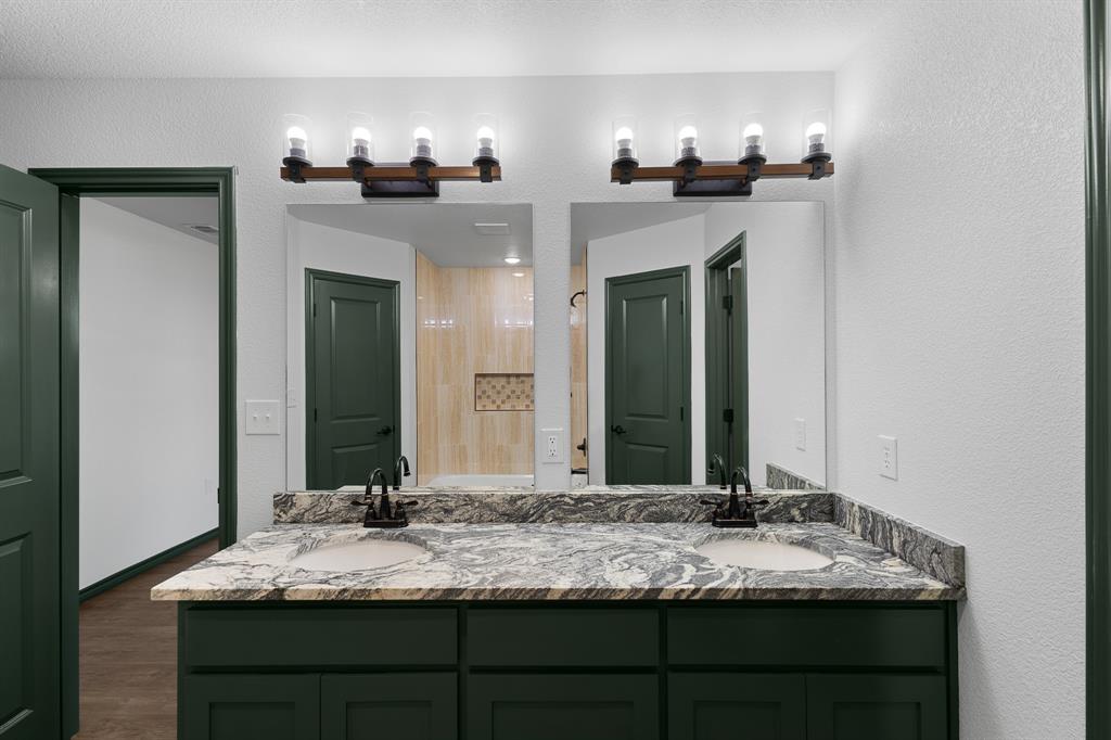 303 E Bois D Arc Property Photo 19