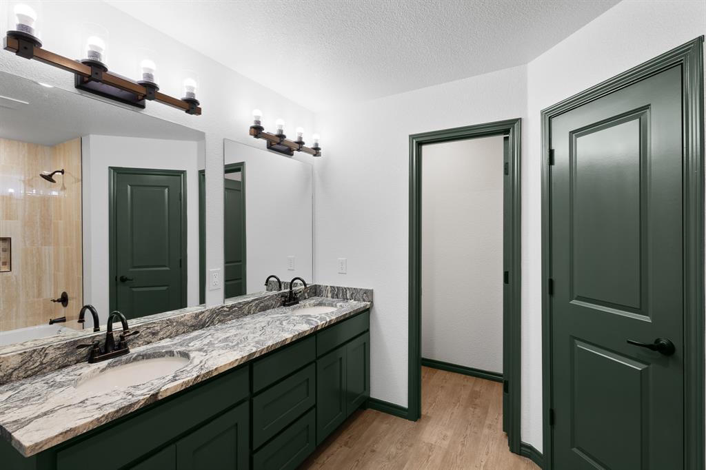 303 E Bois D Arc Property Photo 20
