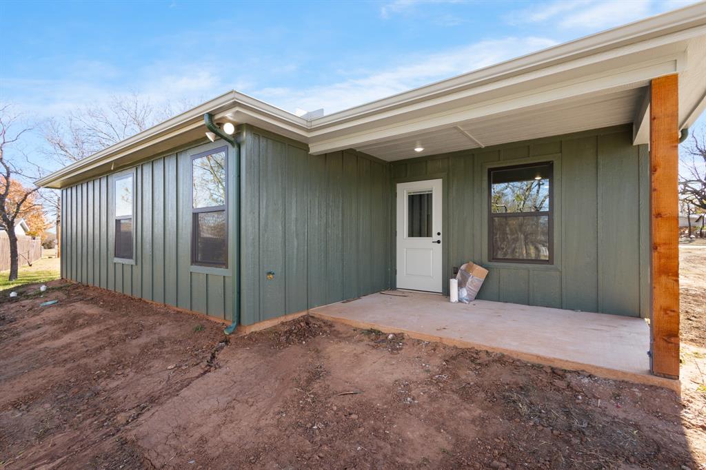303 E Bois D Arc Property Photo 33