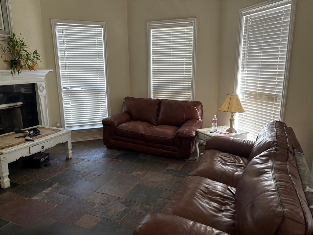 709 Timberview Court Property Photo 11