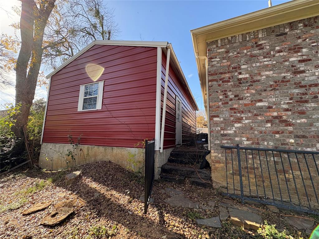 709 Timberview Court Property Photo 13