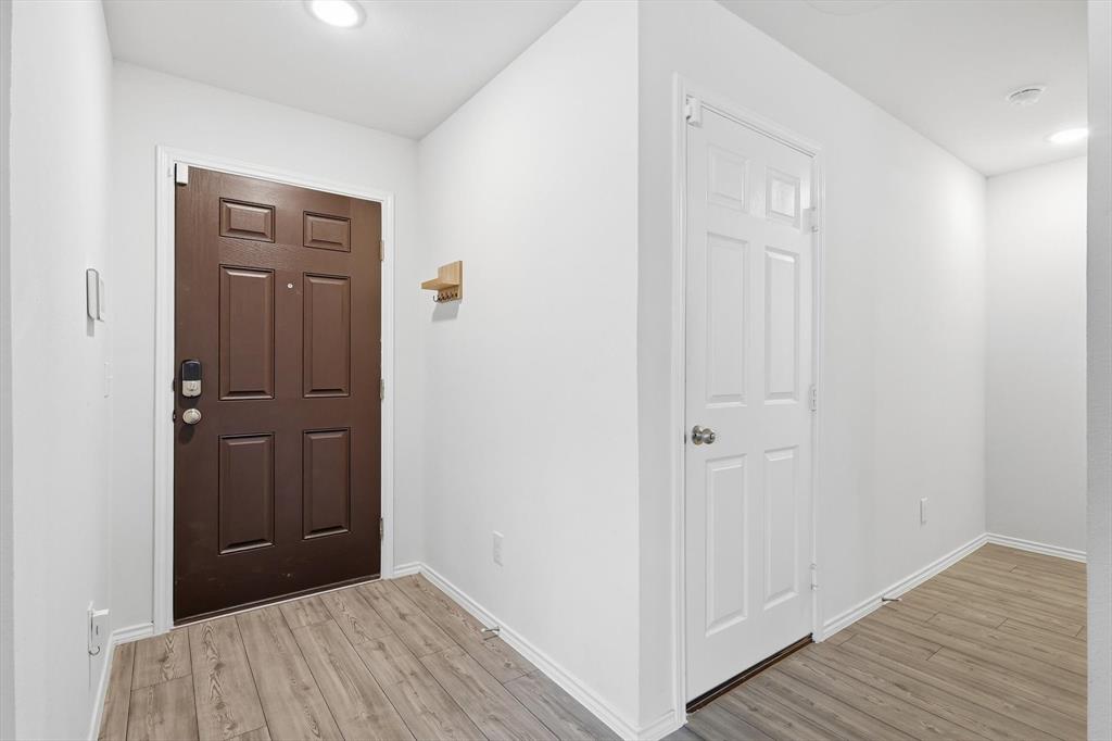 16041 Pious Drive Property Photo 6