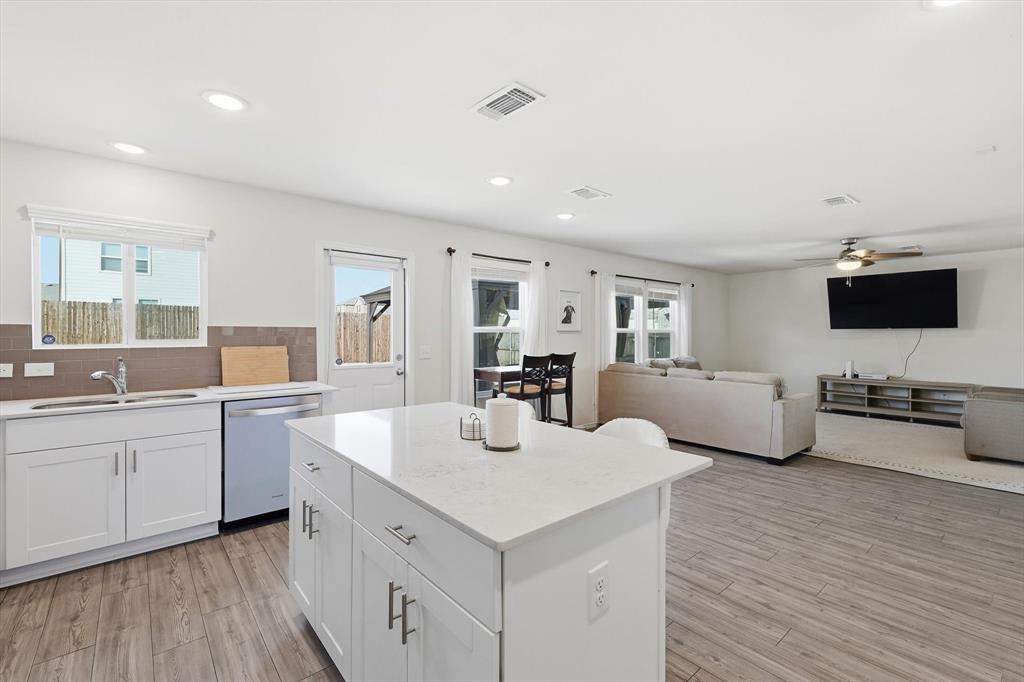 16041 Pious Drive Property Photo 10