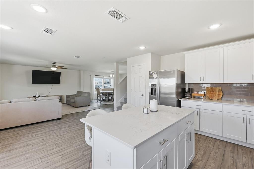 16041 Pious Drive Property Photo 11