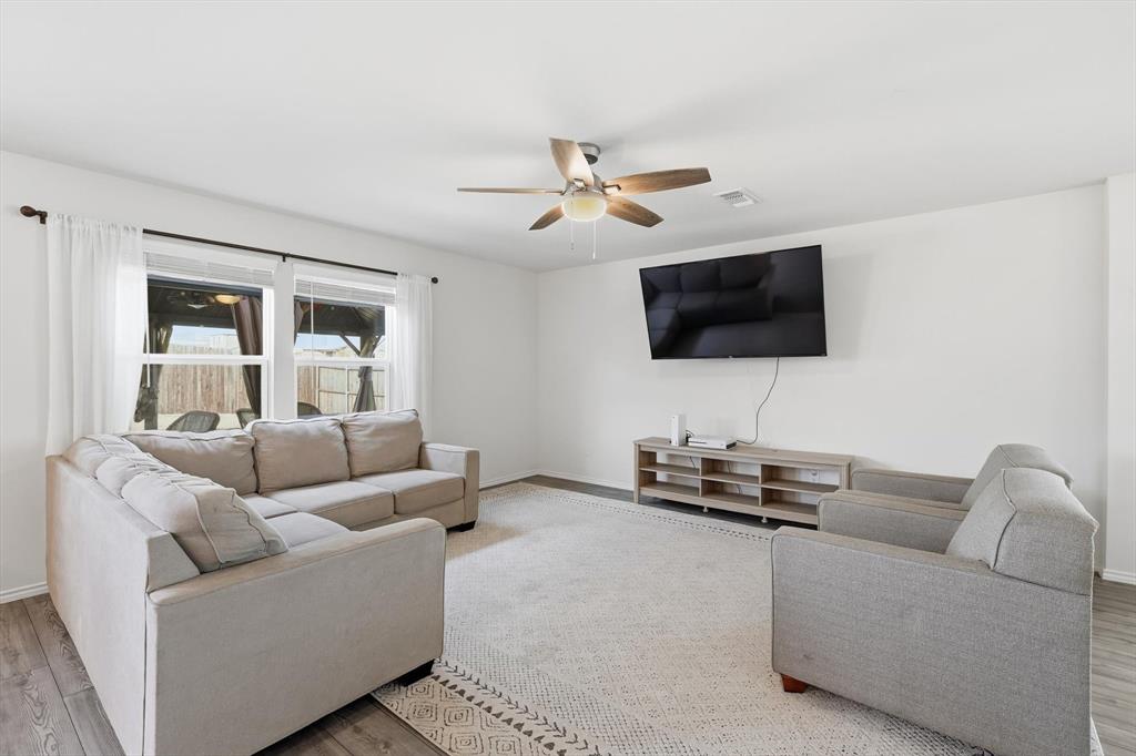 16041 Pious Drive Property Photo 15