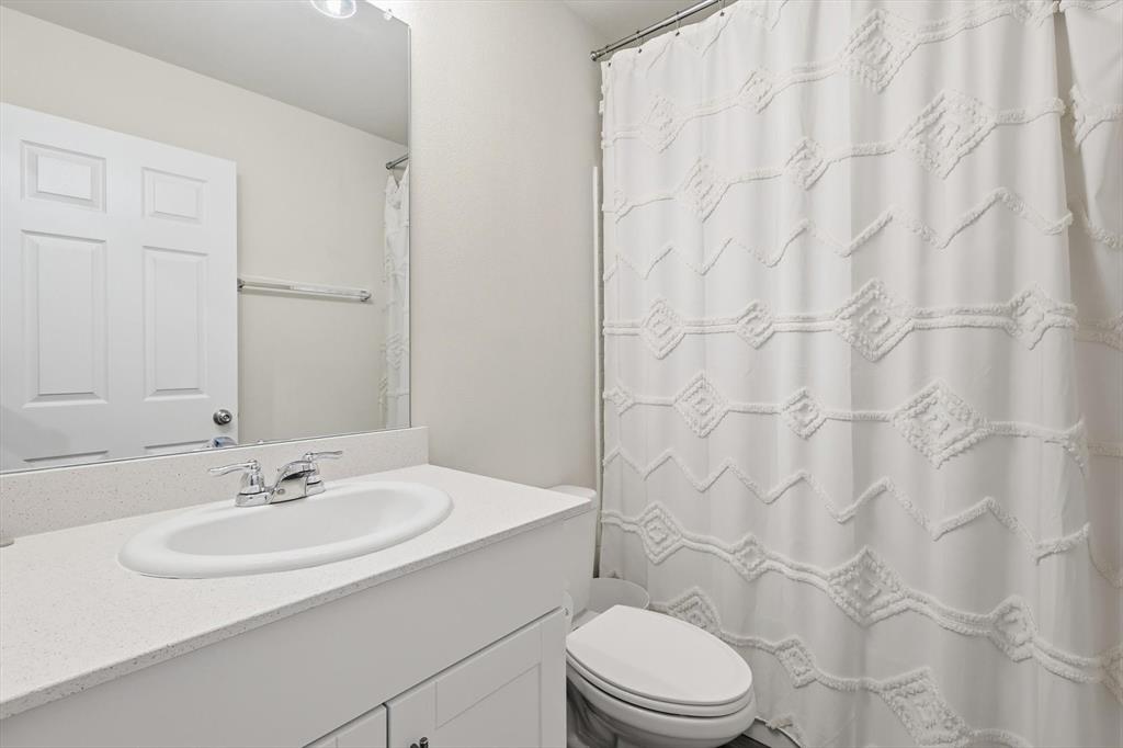 16041 Pious Drive Property Photo 18