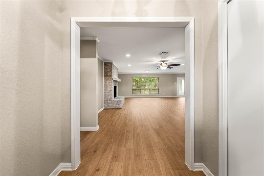 3509 Heatherstone Circle Property Photo 3