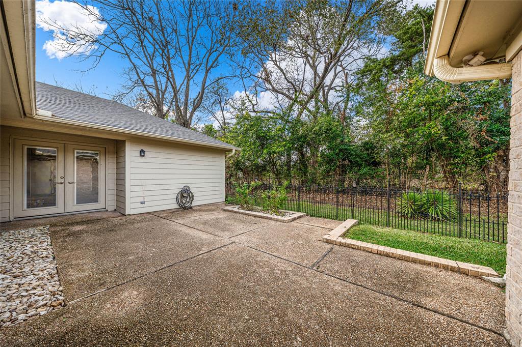 3509 Heatherstone Circle Property Photo 37
