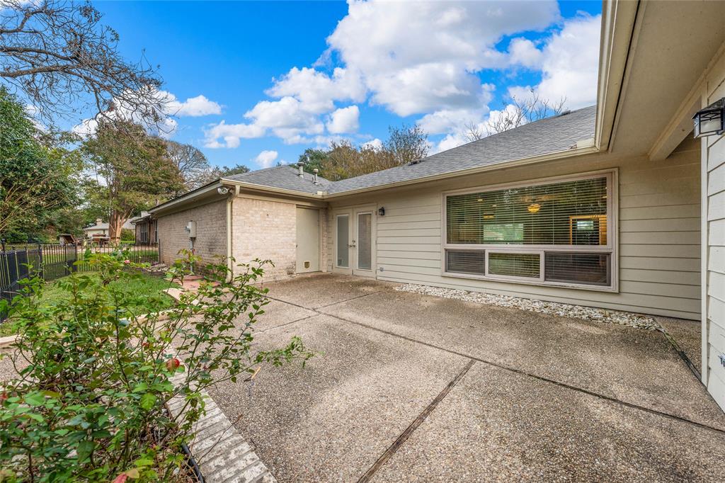 3509 Heatherstone Circle Property Photo 38