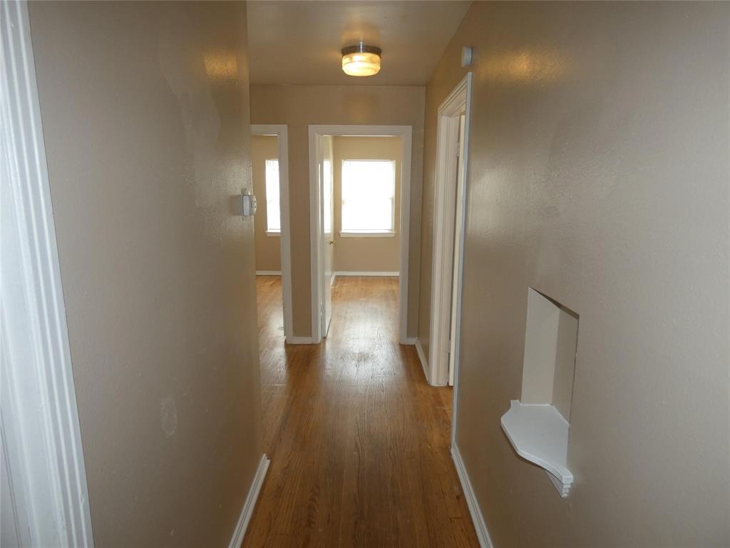 11819 Broadmoor Drive Property Photo 7