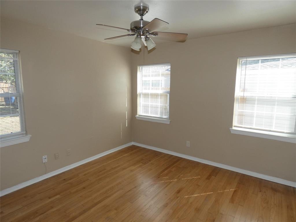11819 Broadmoor Drive Property Photo 8