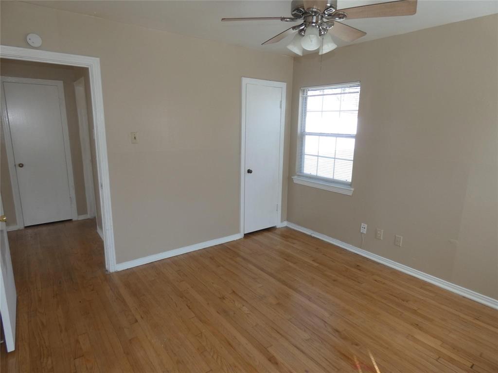 11819 Broadmoor Drive Property Photo 9