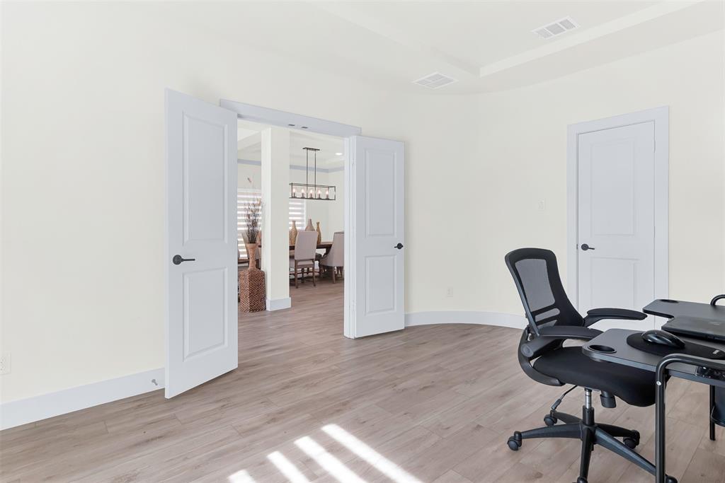 6323 Everest Drive Property Photo 23