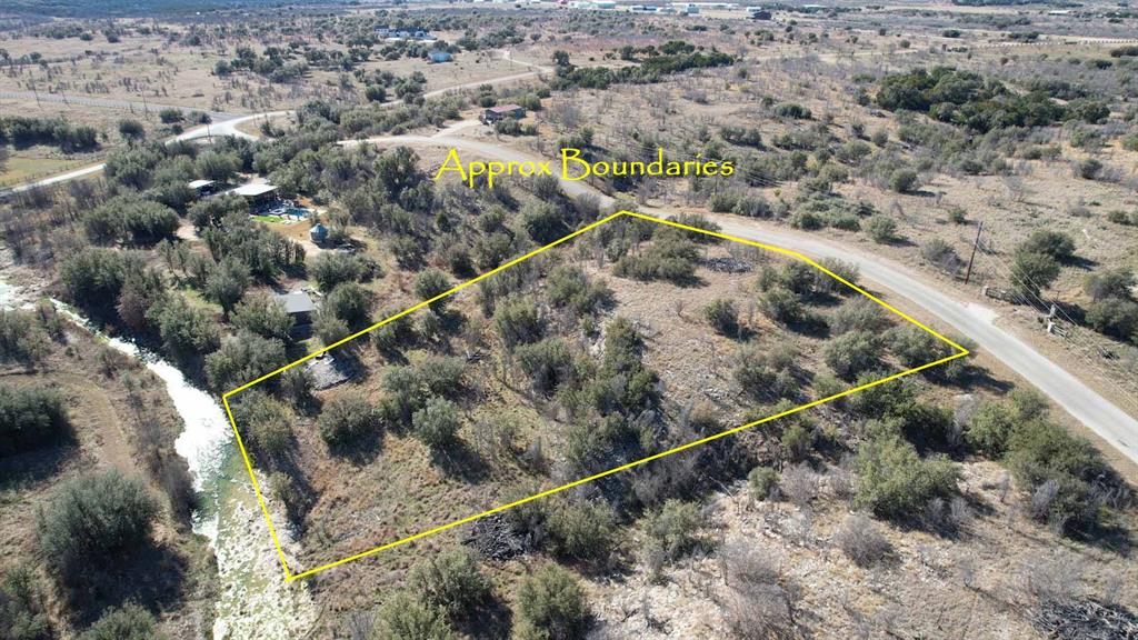 8045 Hells Gate Loop Property Photo 2