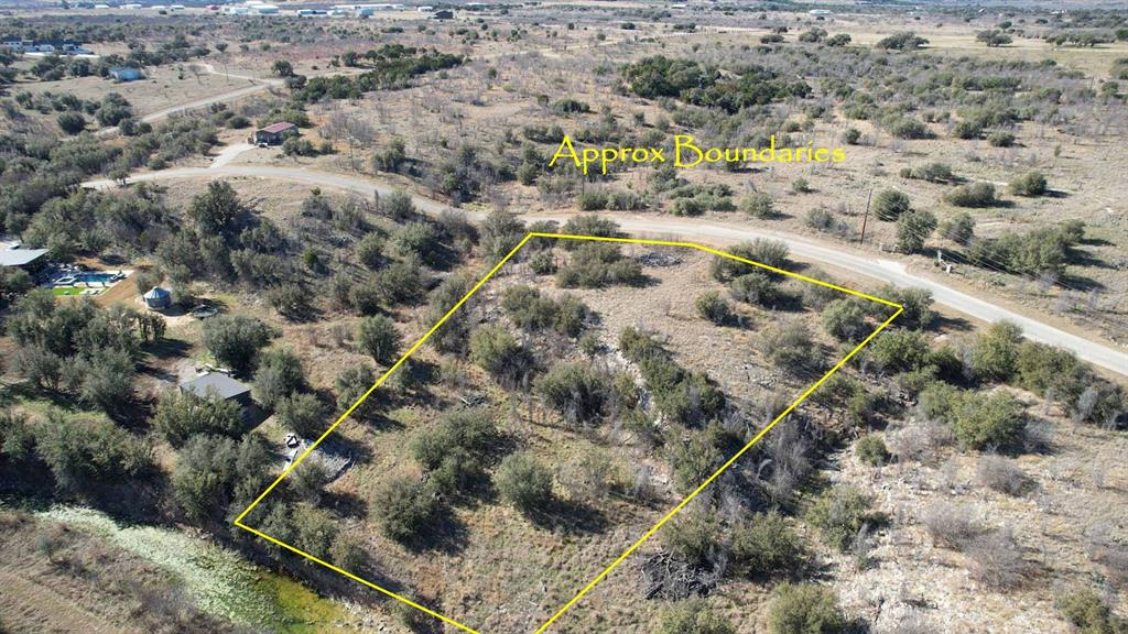 8045 Hells Gate Loop Property Photo 3