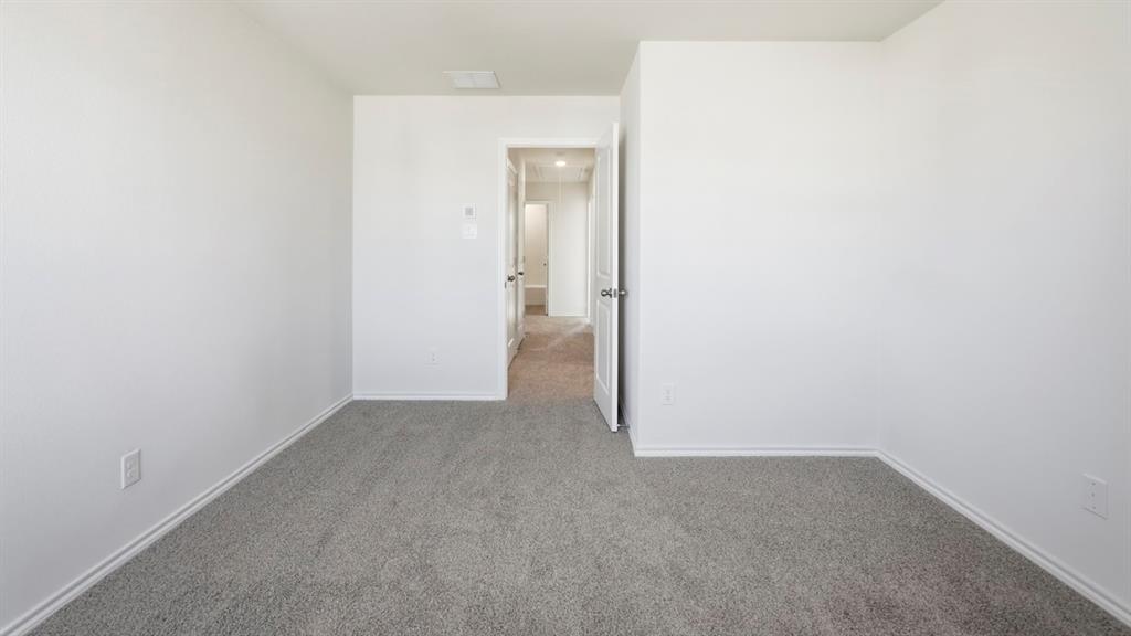 223 Tall Cedar Way Property Photo 6