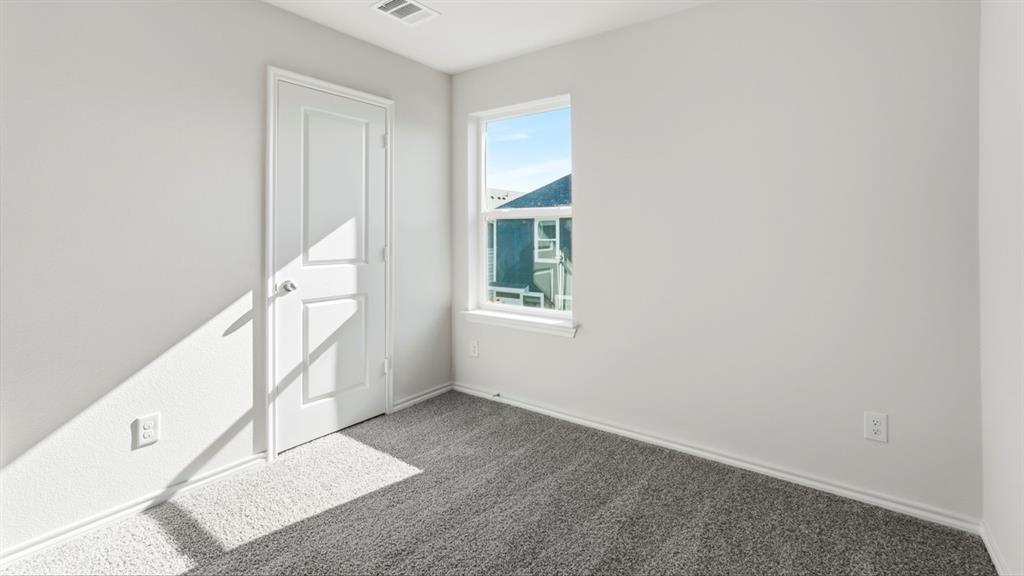 223 Tall Cedar Way Property Photo 8