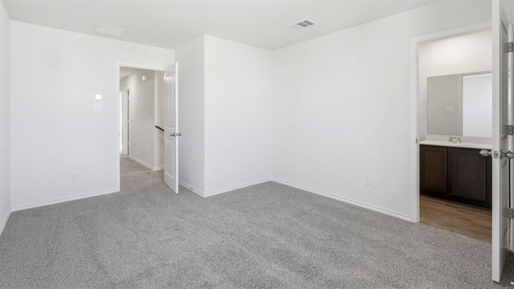 223 Tall Cedar Way Property Photo 16