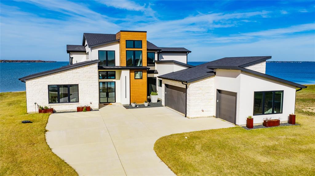 104 Mary Court Property Photo 1