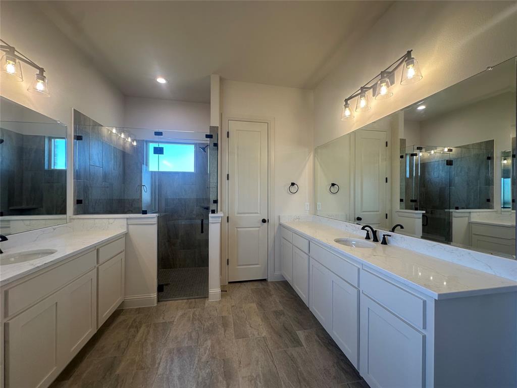 9424 Bluestem Lane Property Photo 23
