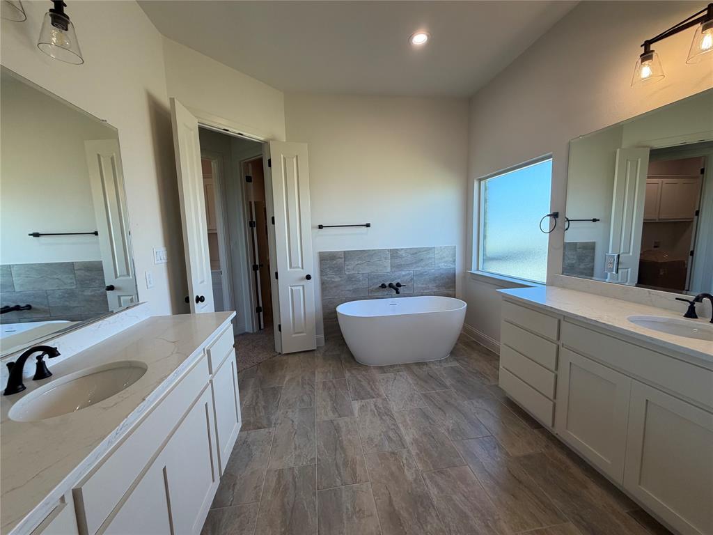 9424 Bluestem Lane Property Photo 24