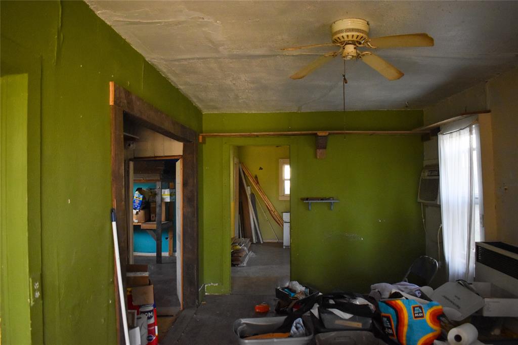 5605 Front Street Property Photo 7