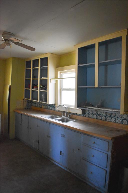 5605 Front Street Property Photo 8