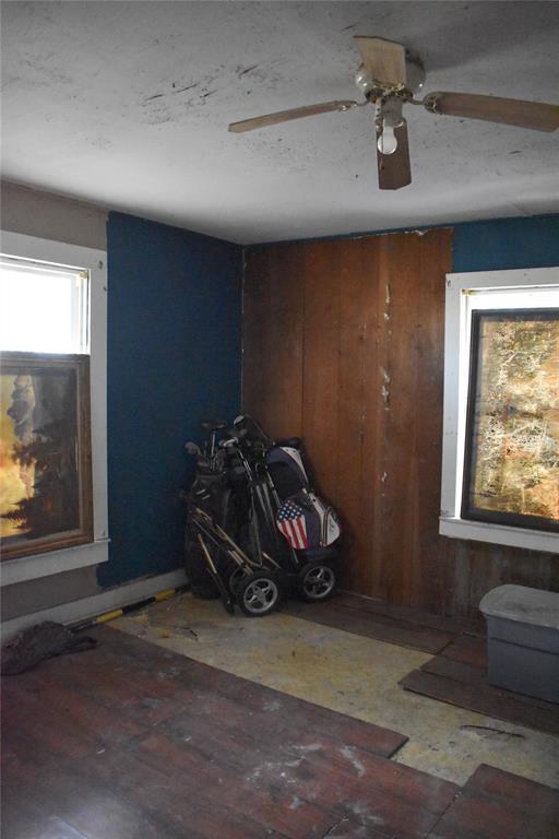 5605 Front Street Property Photo 10