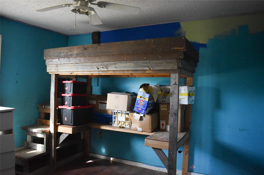 5605 Front Street Property Photo 12