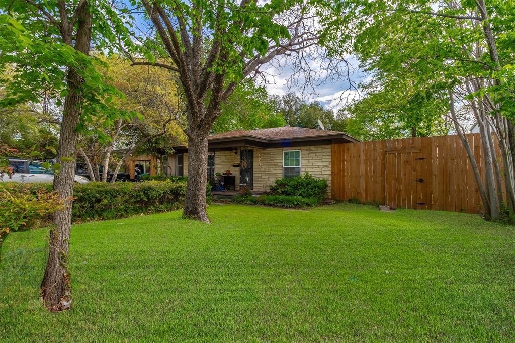 417 Athenia Drive Property Photo 14