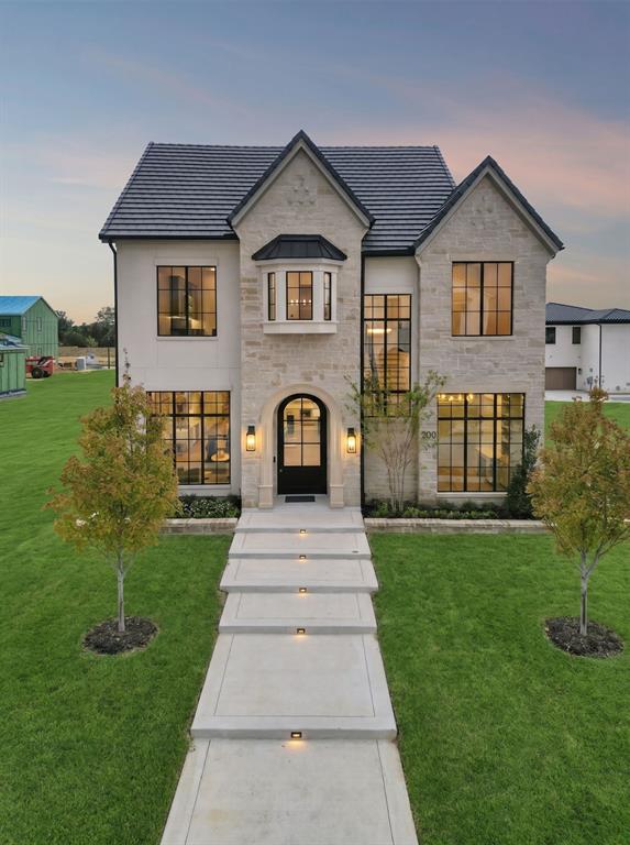 200 Murano Place Property Photo 2