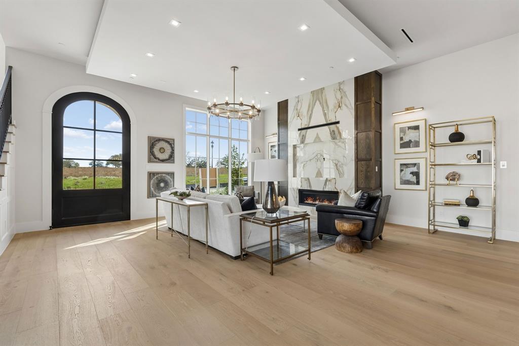 200 Murano Place Property Photo 3