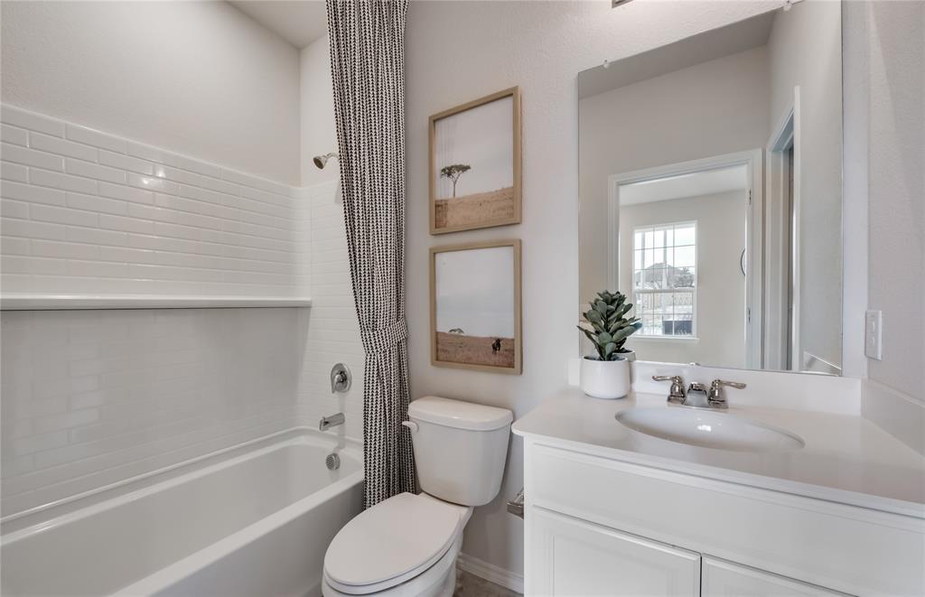 14053 Ladbroke Street Property Photo 18