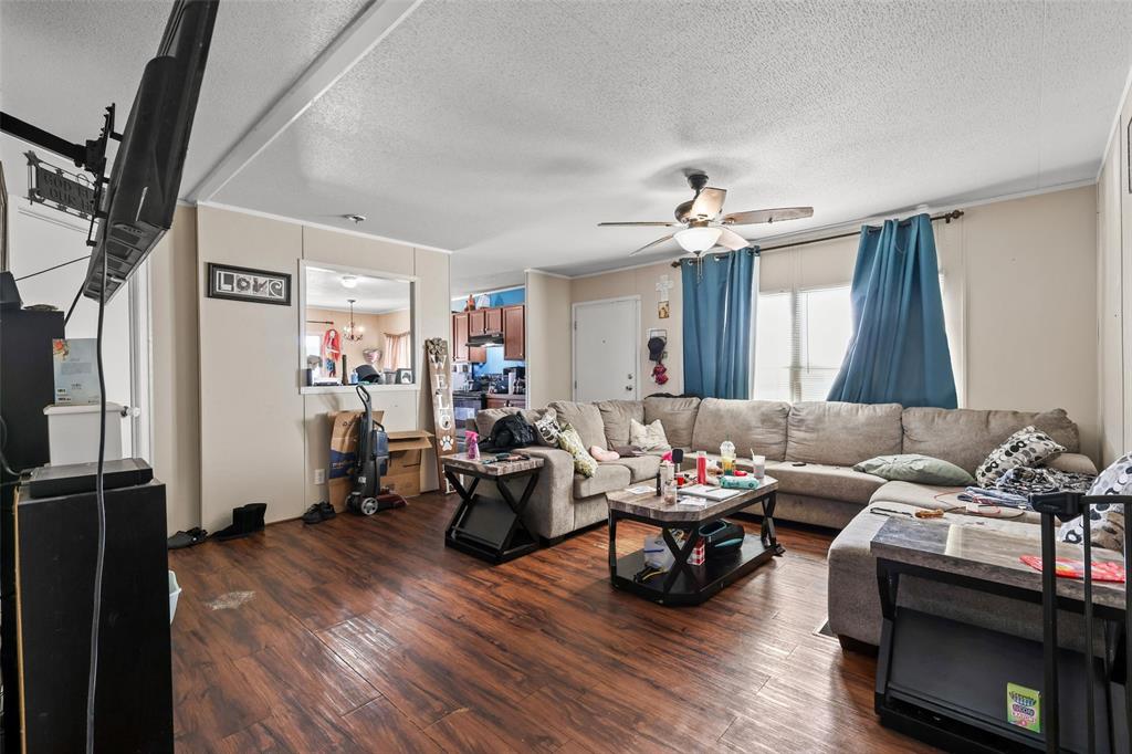 204 S Wickham Street Property Photo 4