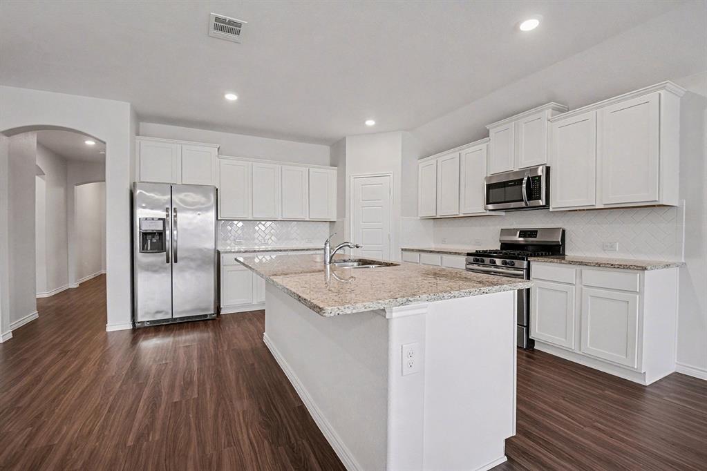 3616 Sabine Drive Property Photo 5