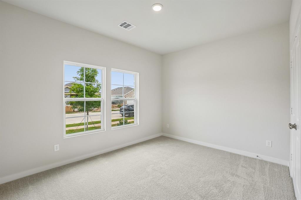 369 Declan Street Property Photo 18