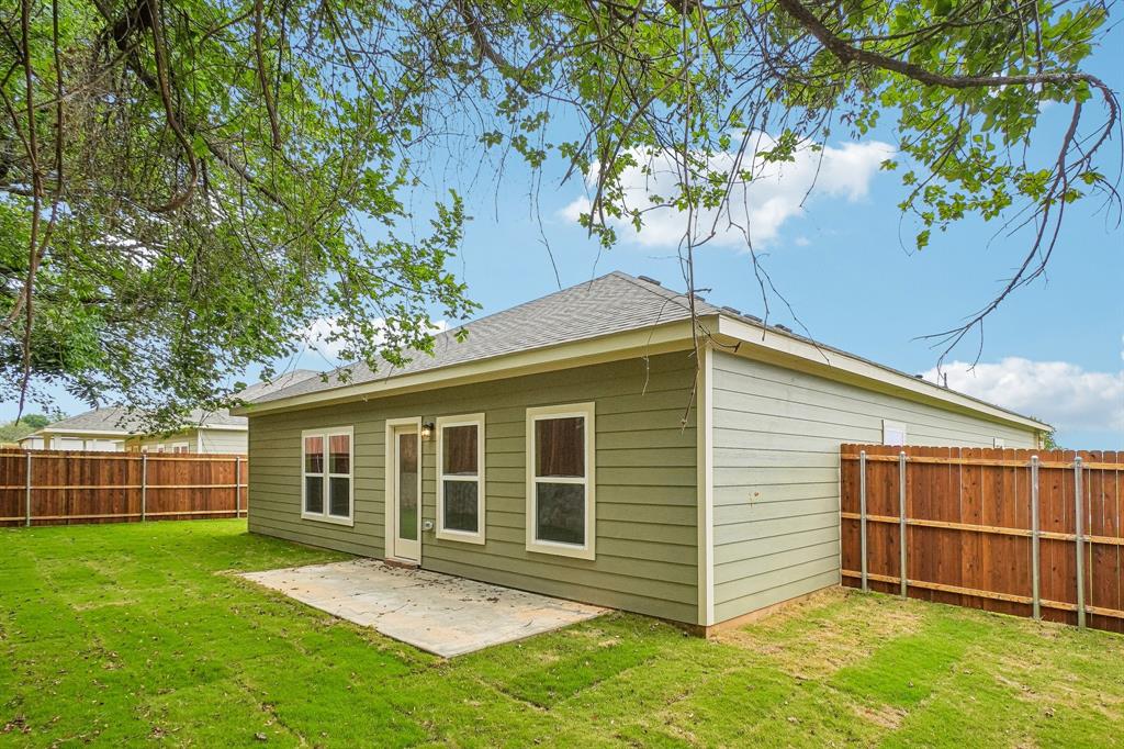 369 Declan Street Property Photo 33