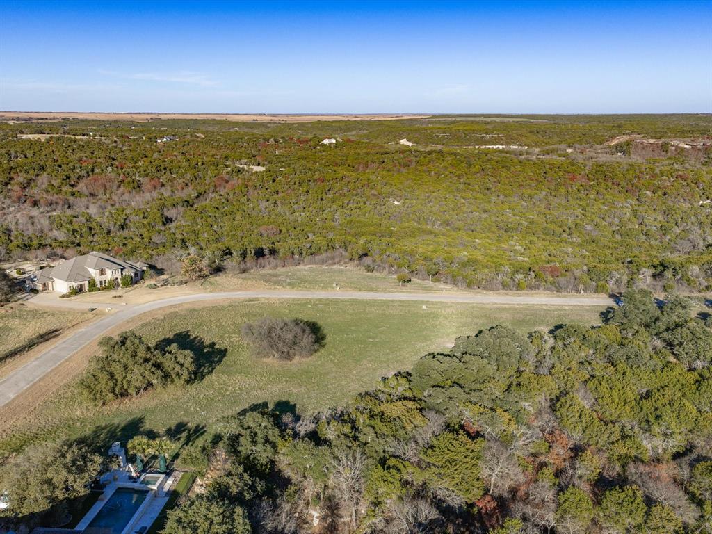 8524 Crichton Court Property Photo 11