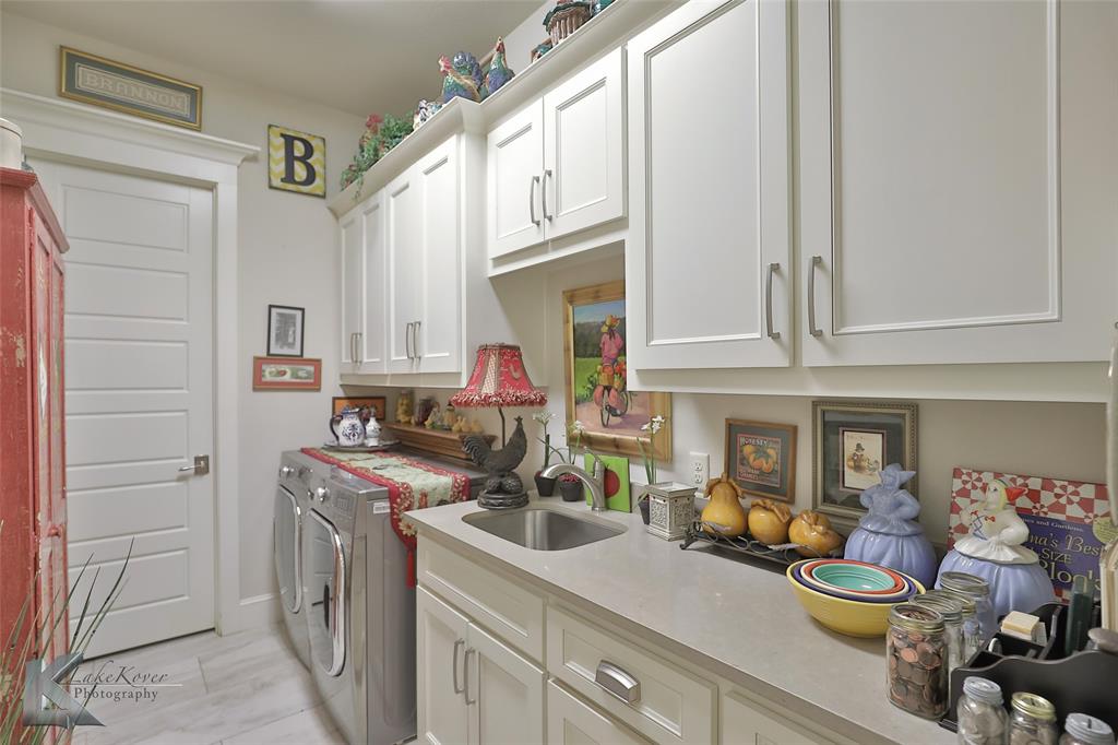 6725 Goodnight Loving Trail Property Photo 15
