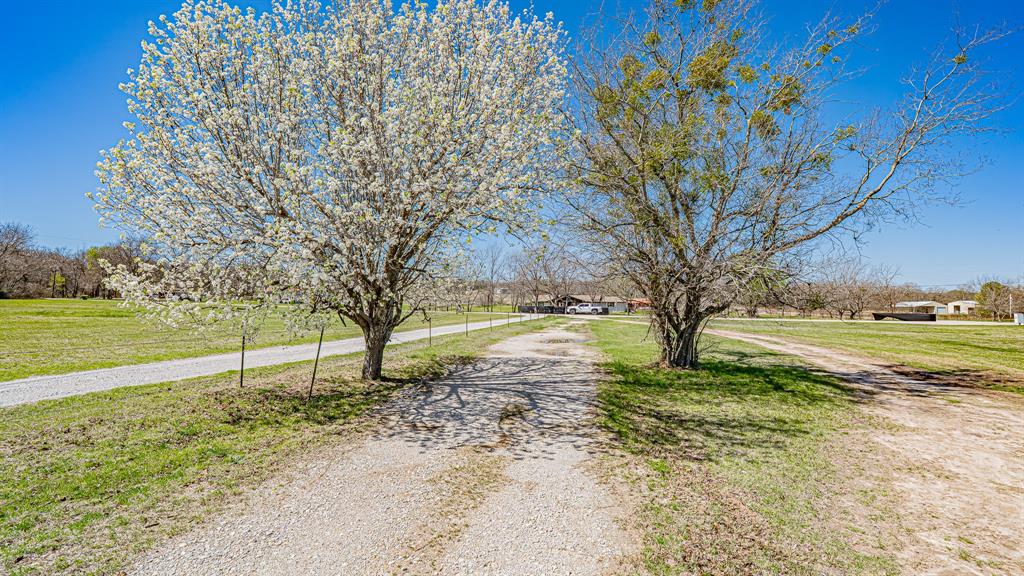 528 Stonegate Drive Property Photo 5