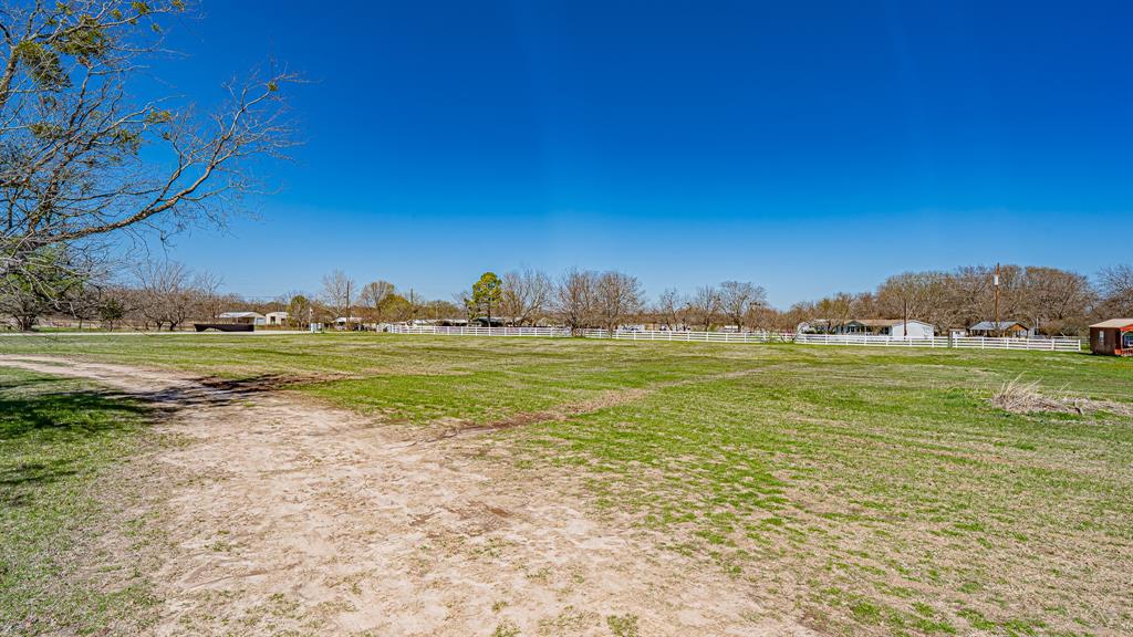 528 Stonegate Drive Property Photo 10