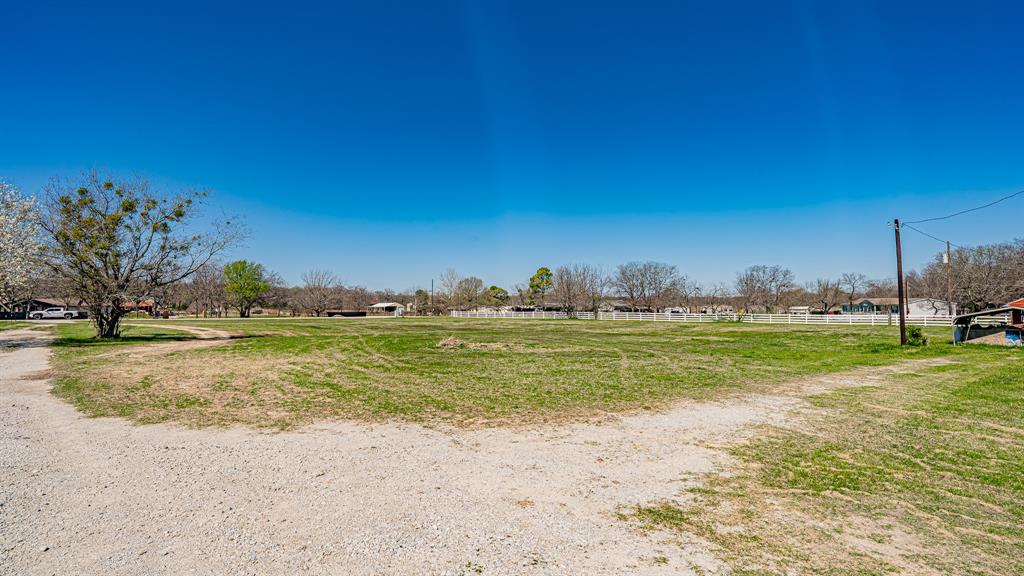 528 Stonegate Drive Property Photo 11